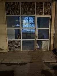 عليكم جام خانه مال أسواق العرض 260 والطوال 290 سعرها 125 العنوان بغداد...