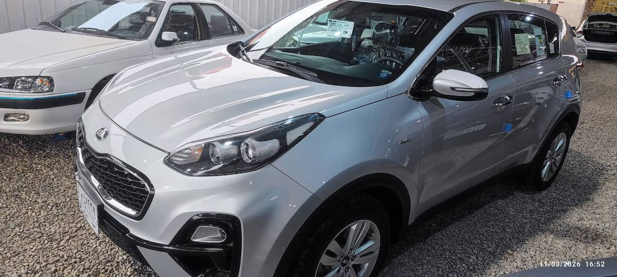 سبورتج 2020 وارد امريكي مكفولة من الضربة والصبغ فقط تقرير غرق 
المواصفات 
محرك 2400 
شاشة وكاميرا خلفية 
تحكم ستيرن فول 
رادار جانبي 
مرآة جانبية شفط 
لد خلفي 
حساس خلفي 
دفع رباعي 
مثبت مسار 
كشن كهرباء 
باقي المواصفات موضحة بابصور 
للمزيد التواصل مع الرقم التالي ***********
او زيارة معرضنا الكائن في الناصرية شارع يا حسين
