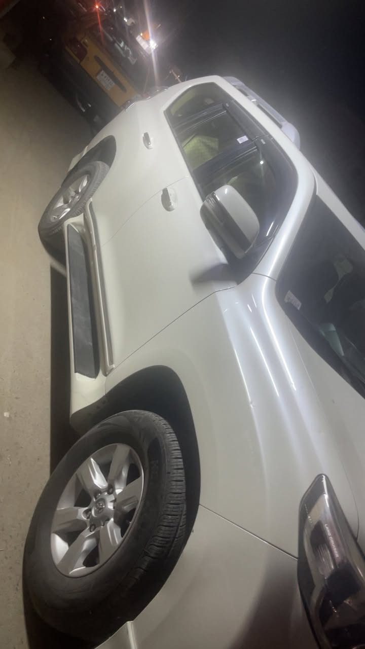 السلام عليكم  للبيع برادو موديل 2017 كويتي رقم اربيل بأسمي 
ماشية 125  سعرها 350 بيها صبغ بالجاملغ الخلفي الأيسر فقط 
مكاني بغداد الزعفرانية اي استفسار الخاص مفتوح


**إذا كنت صاحب هذا الإعلان وتريد حذفه لأي سبب، رجاءا أرسل رسالة إلى الدعم الفني**