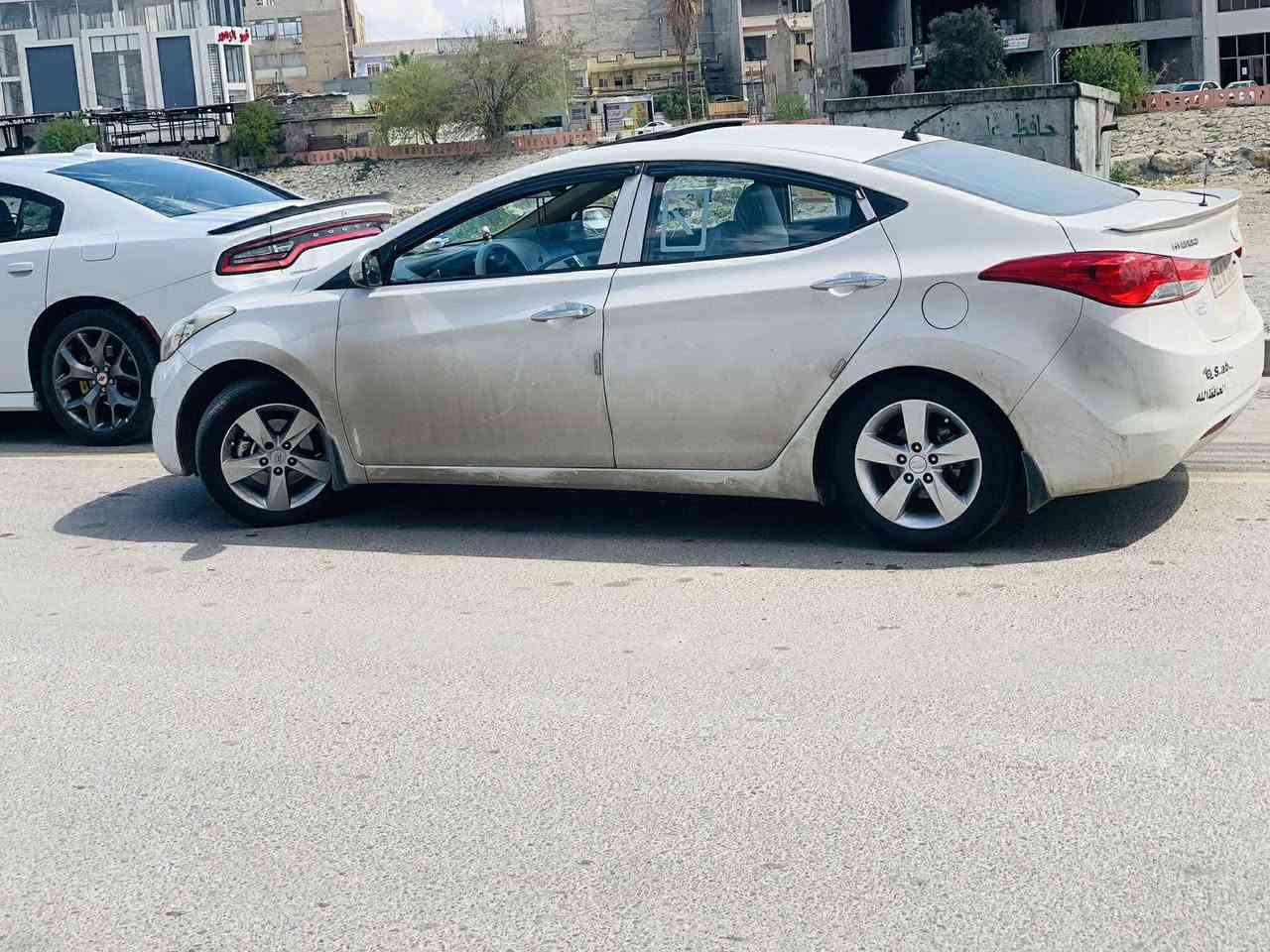 مروواس شعندك…نزل بل تعليق… ..النترا خليجي موديل 2014 محرك دوش قبل شهرين شديتو مال كصه .. ضررها  باب الخلفي ورا النفر بي صبغ شوي والداير ..وباقي التفاصيل متواجد عل ماسنجر او الرقم ***********
