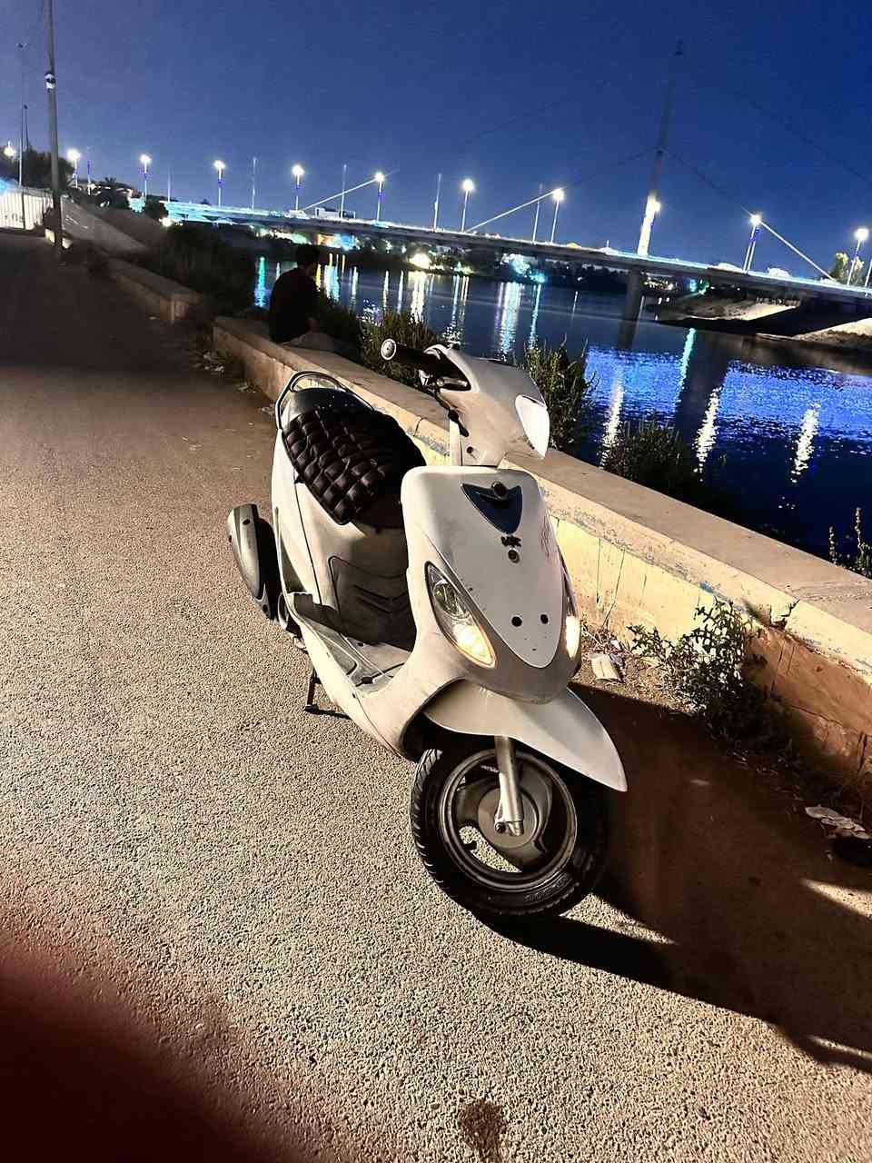 السلام وعليكم دراجه للبيع ماكس منغولي مال رمبه مكفوله كله ملاح رايده950 وبيه مجال قليل مكان العطيفيه قرب جامع براثا وهذه رقمي بي واتساب ***********
