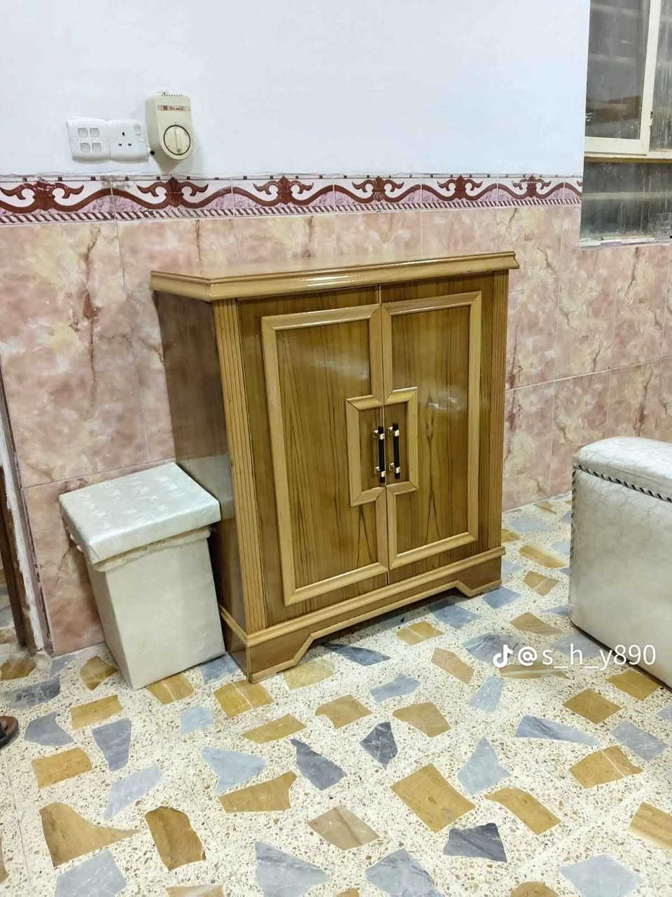 غرف نوم شغل درجه اولى داخل وخارج صاج يوجد لدينا أحدث الموديلات مكان المعمل بابل السياحي التواصل خاص أو واتساب او الاتصال *********** حلة, بابل
