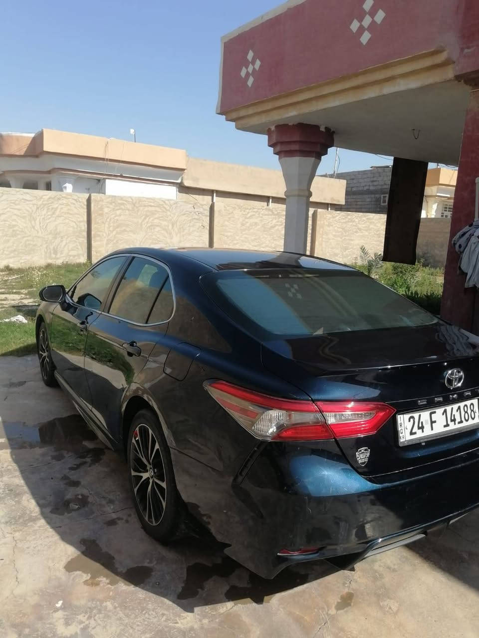 كامري ٢٠١٨ se بسمي مكفوله من الصبغ فقط بارد كما موضح بالصوره اللون سبع الوان المكان بيجي قريه البوطعمه ***********/***********
