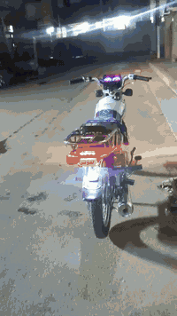 سلام عليكم عندي دراجه للبيع اوراق اصولي احمد شهاب كفاله من كل شيء هذا رقمي***********
