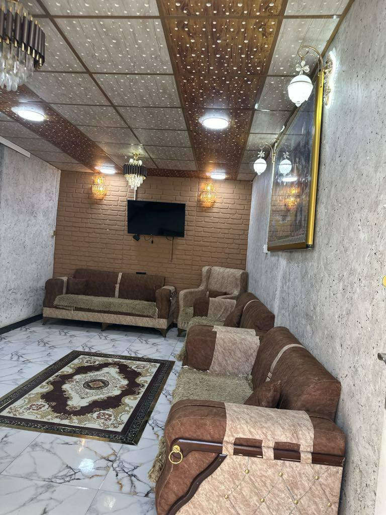 بيت للايجار موقع بابل حي الاما علي 
قرب #المستوصف ع الشارع #الرئيسي مباشر 
بناء #حديث درجه اولى قيمه الاجار 600 
للاستفسار الاتصال,***********
@إشارة
