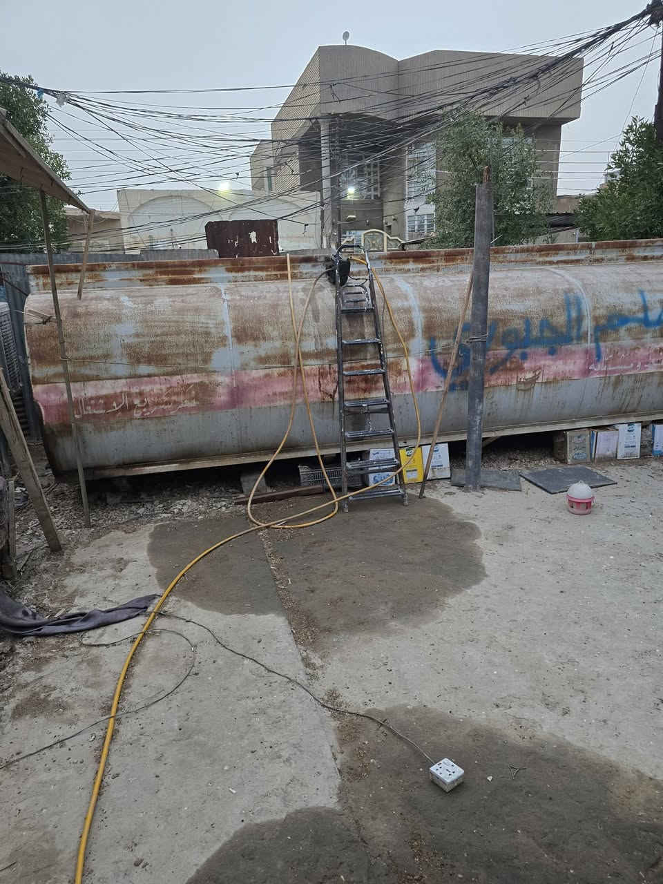 السلام عليكم موقع للبيع النجف حي الشهداء حصه الكاز ٣٥٠ كيفي ثلاث محركات ٢ ١٤٤ واحده البي ١٠ عادي الحمل ٩٨٠ نص كابينات ٤ ونص بل مولده بيه محلات ***********
