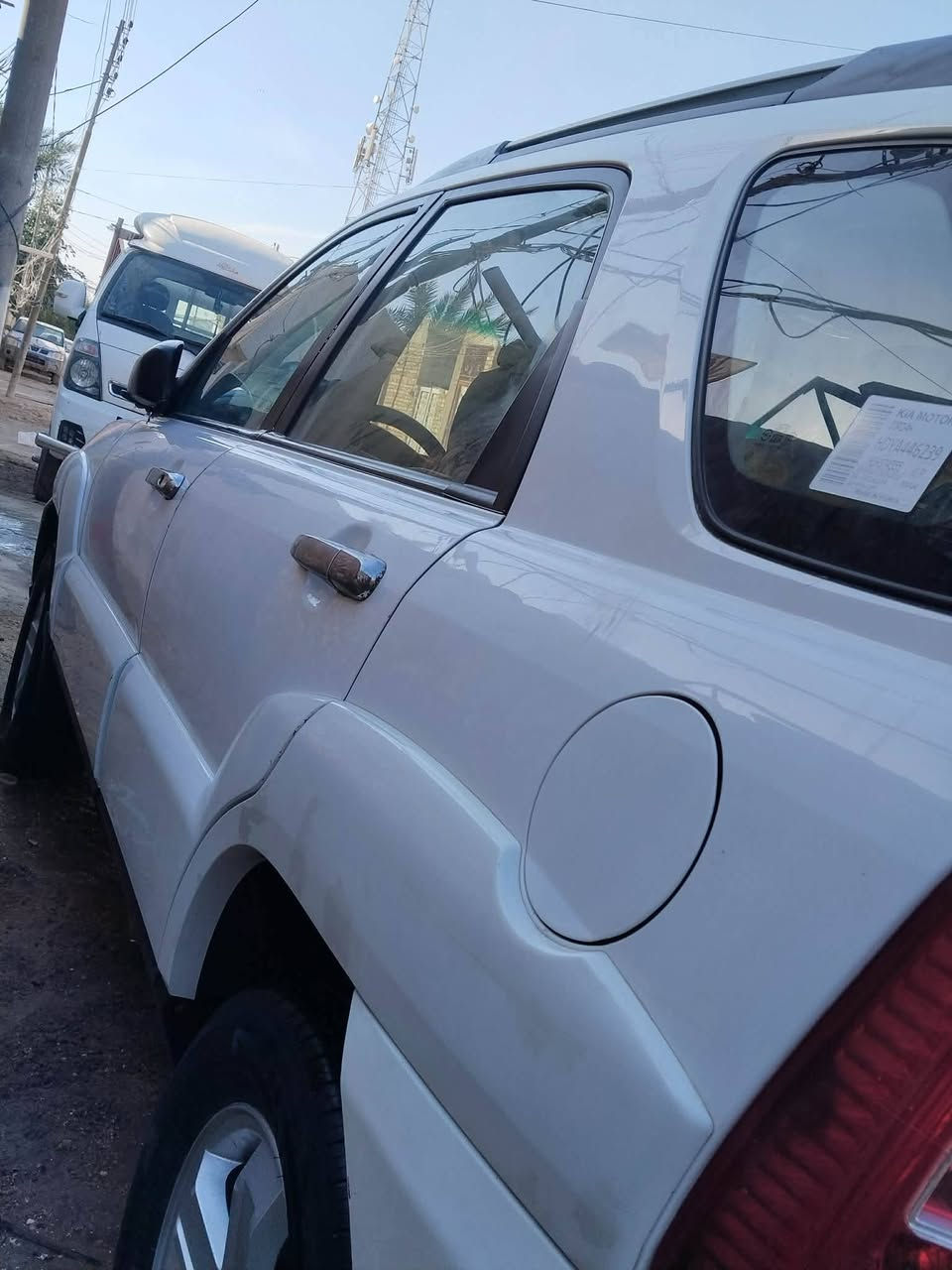 سياره سبورتج خليجي فول موديل 2009 محركها الفين كلشي شغال مابيها نقص بس الدعاميه أو شبر بالبنيد غير ذلك مكفوله من كلشي تجي تفحص وتشوف بعينك رقمي للتواصل ***********
