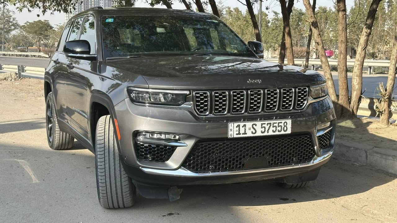 ياالله 

السلام عليكم 

جيب كراند شيروكي 4XE 2024 Jeep Grand Cherokee 

         حجم المكينه : 2000  تيربو + هايبرد + شحن منزلي 

                          اللون ( فيلي )

المسافة المقطوعة : 29 الف ميل

 الضرر :  مبدل بنيد نفس اللون وصبغ جاملغ بدون شاصي شرط الفحص

1.شاشه 

2.بصمه

3. تشغيل عن بعد

4.دمام خلفي

5.كشنات جلد

6.كشن السايق ميمري

7.كشنات كهرباء

8.صندوك كهرباء

9.حساسات خلفيه

10. قطع تبريد 

11.اشاير بالمري

12.رادار امامي

13.رادارات 360

14.ثلاث وضعيات قياده

15. بنوراما فتحتين

16. كير ماوس

17. نظام منحدرات

18. هيترات بالكشنات 

19.ويل كب كروم

20.لايتات لد

21.بكلايت لد

22.كشافات

23.بصمة ابواب

فول مواصفات 1/1 جاهزه مرقم بغداد 

السعر 285

هذا رقمي *********** 

 تفاصيل اكثر راسلني واتساب ماعندي ماسنجر

مكاني بغداد
