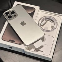 15 برو ماكس ماستر ذاكره 256 بطاريه 86  نضافه الفين بالميه مكفول من زلغ...