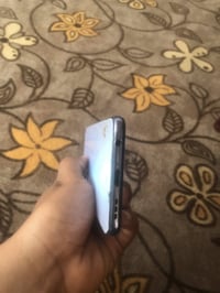 موبايل • السماعة ما تشتغل • محتاج صيانة