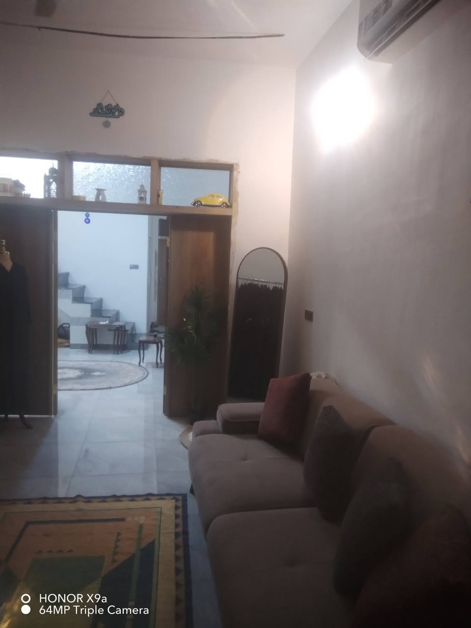بيت ١٠٠ متر شغل درجه اولا مكانه كوفه قرب جسر الامام علي مجمع حسين الشبيلي سعر ٧٥ / ***********
