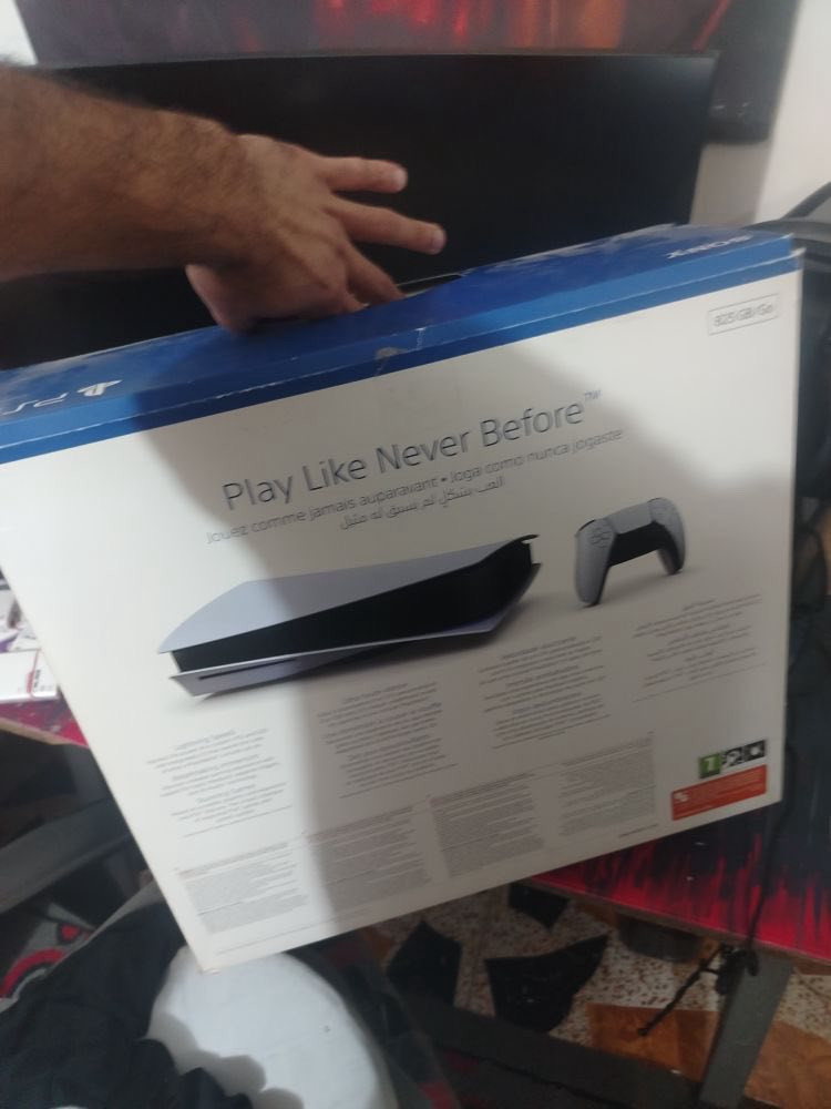 السلام عليكم
بلي 5 للبيع

 اوروبي ذاكرة 825 وياه جوستك واحد الكفر الابيض مالته موجود

المكان الغزالية


**إذا كنت صاحب هذا الإعلان وتريد حذفه لأي سبب، رجاءا أرسل رسالة إلى الدعم الفني**