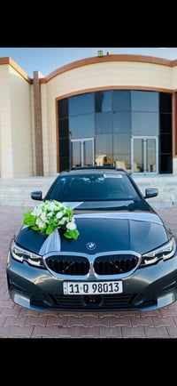 بسم الله الرحمن الرحيم بي ام دبليو 330e  هايبرد بلك ان 3 وضعيات قياده ...