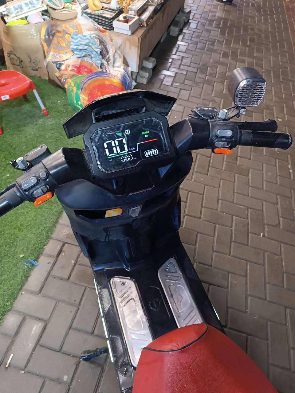 دراجه شحن نوع وحش الكون من شركه الريان استعمال لمده 4 اشهر
شرط الفحص بيدك مع ضمان لمده شهر 
للتواصل والاستفسار واتساب  :
***********
***********
