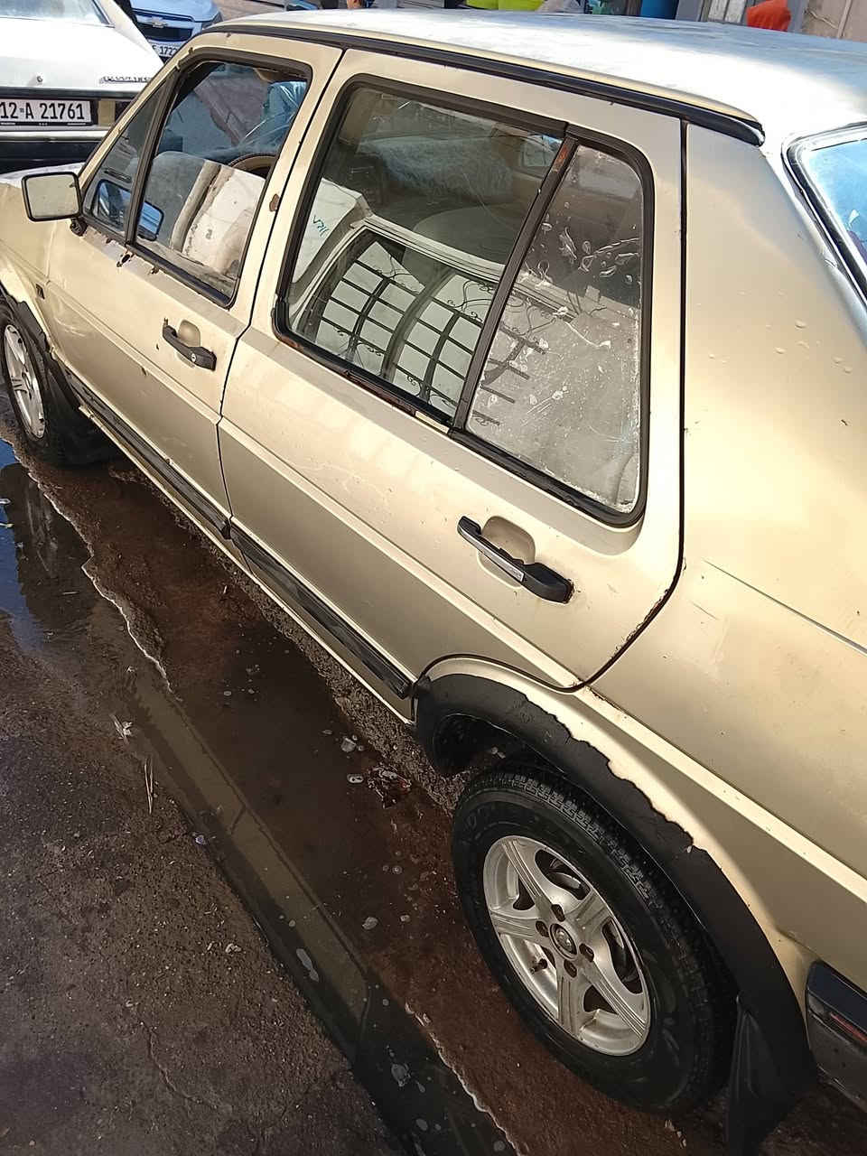 السلام عليكم جيتا للبيع موديل 87 رقم ألماني سنويه خضره شرط التحويل من الشرعي محرك بي صرف بس صوت ناعم كير اتوماتيك كابون بيها سياره كدام العين ينردلها مصرف قليل
سعرها 22 وبيها مجال للطيبين خاص مفتوح 

رقم *********** بي واتساب
