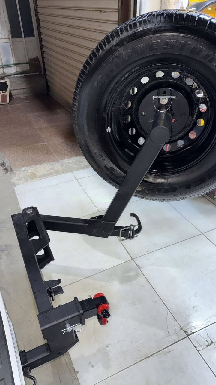 توفر الآن – حمالة سبير خلفي بجودة عالية جداً
عام لكل سيارات التي تحتوي على قاعدة هوك
🔧 المواصفات:
• مصنّعة وفق أعلى المعايير الدولية – ليست تصنيع محلي
• تتحمّل جميع أنواع الإطارات ولكل السيارات
• تصميم قوي وثابت بعد التركيب – بدون أي أصوات أو اهتزاز
• مضاد للصدأ ويصمد في أصعب الظروف
• شكل مميز مع إمكانية تثبيت الرقم التعريفي
• مرفقة بقاعدة هوك خلفي 2 إنج

📍 الموقع: بغداد – الشعب – حي عدن
🚚 التوصيل: متوفر لكافة محافظات العراق
☎ للحجز والاستفسار: 

+964 771 287 2455


**إذا كنت صاحب هذا الإعلان وتريد حذفه لأي سبب، رجاءا أرسل رسالة إلى الدعم الفني**