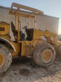 شفل للبيع نوع  هانوماك حجم٣٥ محرك بيركنز ٦سوبركير كمبكتر السعر ٤٠ ورقه...