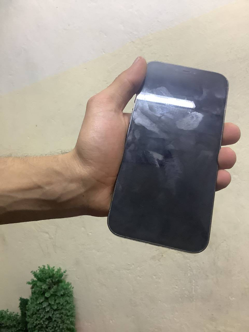 سلام عليكم ايفون 12برو ماكس  لبيع  مستبدل بس بطاريه فقط ذاكرته256كلشي  شغال بل جهاز كامرته نت مخابره كلشي فيس ايدي كلشي او موارس ب اكس ماكس نضيف حته لو مبدل بي بطاريه عادي   البكان بغداد الحريه  قريب على ساحت عدن الرقم متواجد وتساب.  ***********
