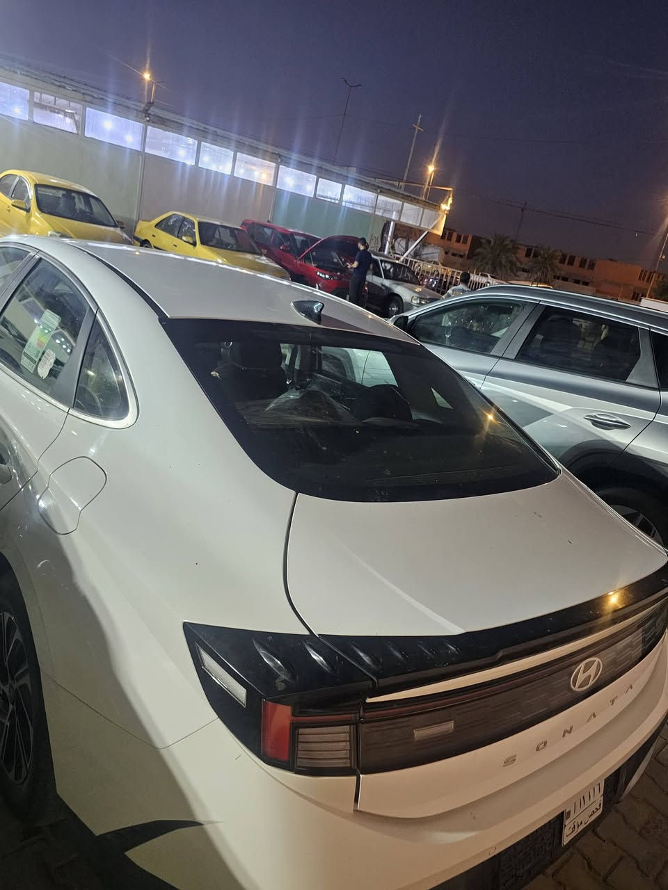 السلام عليكم  
سوناتا هايبرد موديل 24خليجيه محرك 2000 ماشيه 39الف كيلو متر بيه تبديل بنيد وجاملغ السعر 185معه الرقم 
***********و***********
