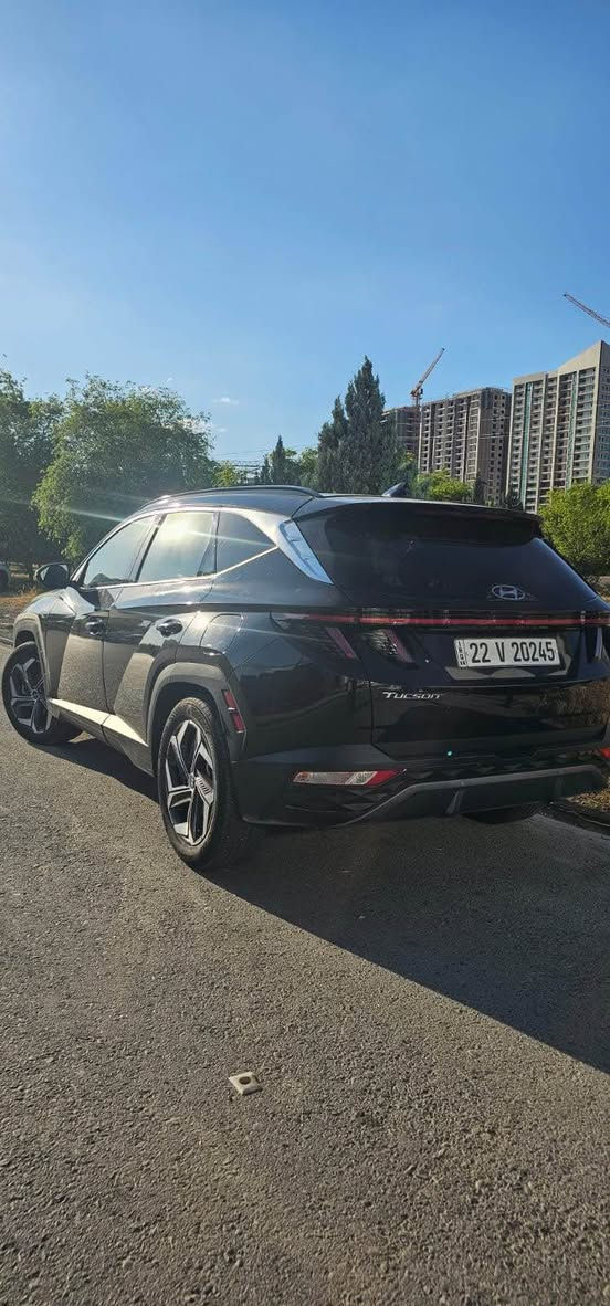 2024 HYUNDAI TUCSON, LIMITED 
بدون سبوغ ارباك بس ستيرن راجع بيلادى سعر ٢١٠ رقم موبايل ***********فول فول مواسفات محرك ٢.٥ بدون توربو أربيل, العراق

