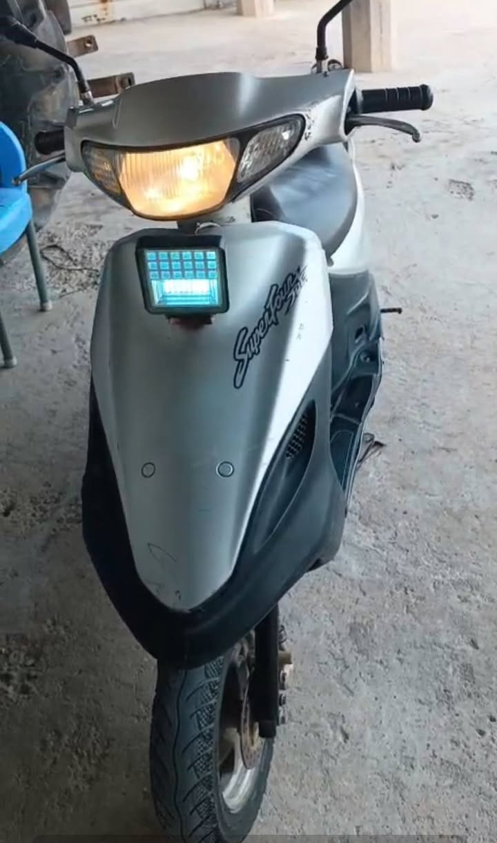 سلام عليكم شباب دراجه ماكس قجمه دراجه نضيفه جانت سلف تشتغل بس لباتري هبط كمت شغل هند   يعني ليجيب باتري تشتغل نكره ضواياتهه كلهه شغاله محرك لا ينقص ولا يدخن صوت المحرك ناعم هاذا رقمي ***********وتواصل خاص لحاب يشتري يراسل او يخابر وسلام عليكم
