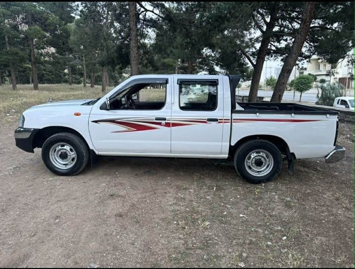 نیسان پیکاب  مۆدیل 2009 مەکینە بەخ سەیارەکە زۆر خاوێنە بێ بۆیاغە هەتا نەیبینی نازانی چەند جوان ماوەتەوە سەیارەکە توندوتۆڵە بێ تەقەوڕەقەیە هەموو گیانی بەشەرتە 
نرخی 105 گەڵاو معامەلەیە 
ژ.م *********** رانية, السليمانية
