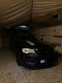 كرايسلر 300c موديل 2016 حادثها جاملغ خلفي بدون دواخل بجم كبس السياره ب...