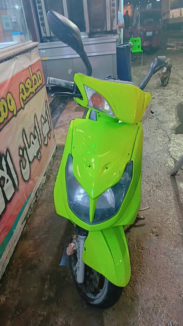 سلام عليكم سكنس فحل ياباني دراجه حلوه و مصبوغه جماليه مكينتهه ما ملعوب بيهه نكره بكل وكت دراجه حلوه و نضيفه ما نقصهه شي سكن دوره رقم صاحب الدراجه
سعر 750 و بيهه مجال حك جيه
‏‪***********‬‏
