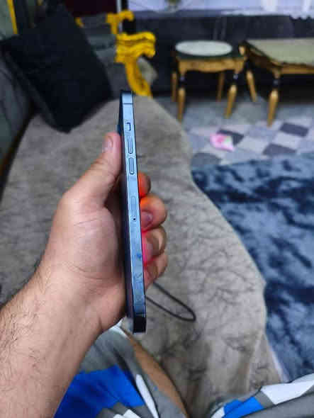 السلام عليكم ايفون ١٢برو ماكس جهاز نظيف ذاكرة ١٢٨ نموذج m كارتونة شاحنة وياه بي فطرين بالشاشة ممبينات بطارية ٨٢ سعر ٤٠٠ 
***********
