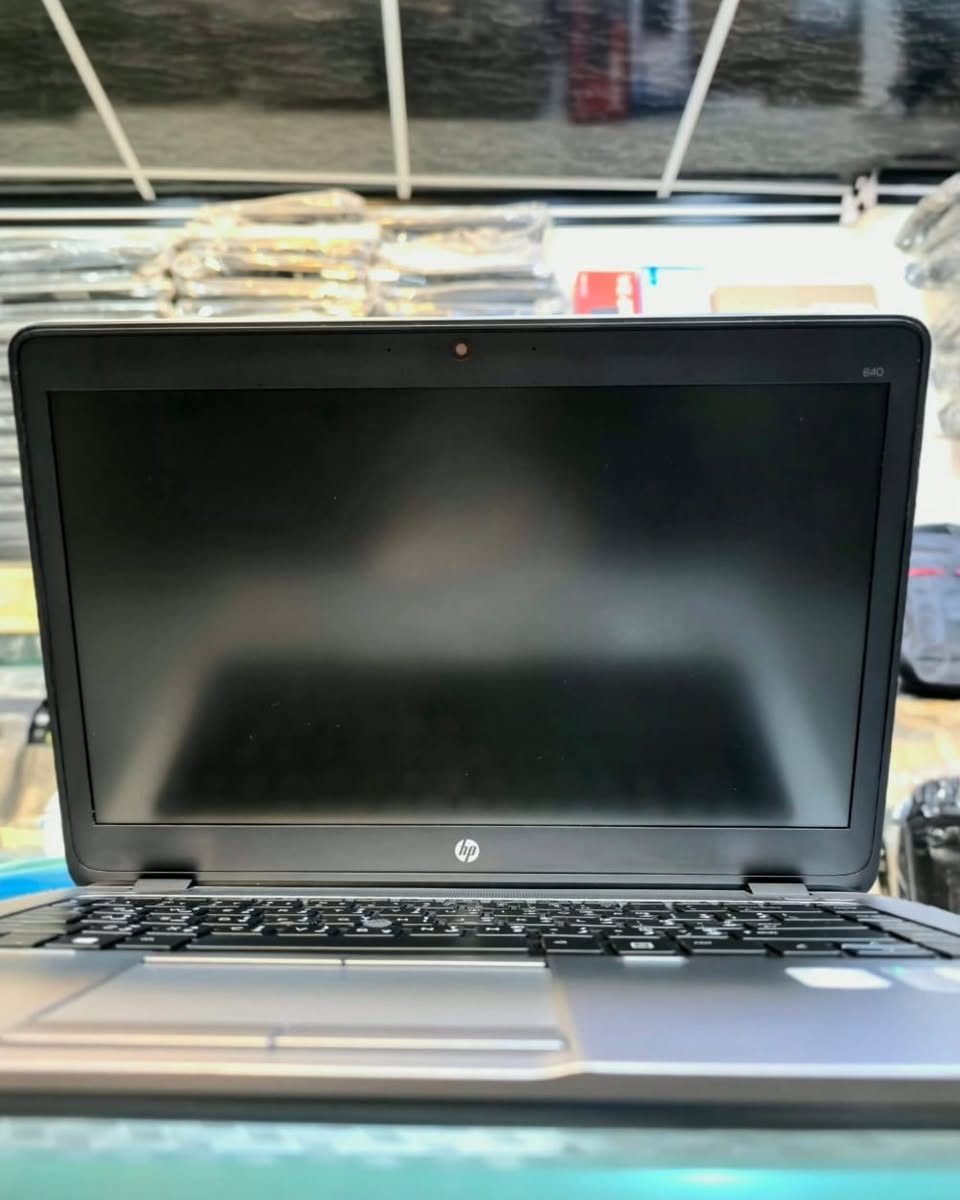 hp ProBook 840 G1
CPU : i5 4th
RAM : 8G
HARD : 256ssd
SCREEN : 14"
GPU : intel
الملحقات : شاحنة اصلية + حقيبة و ماوس
العنوان : موصل - المجموعة الثقافية ـ قرب نفق الجامعة - مجمع الغانم
للتواصل : 
***********
***********
