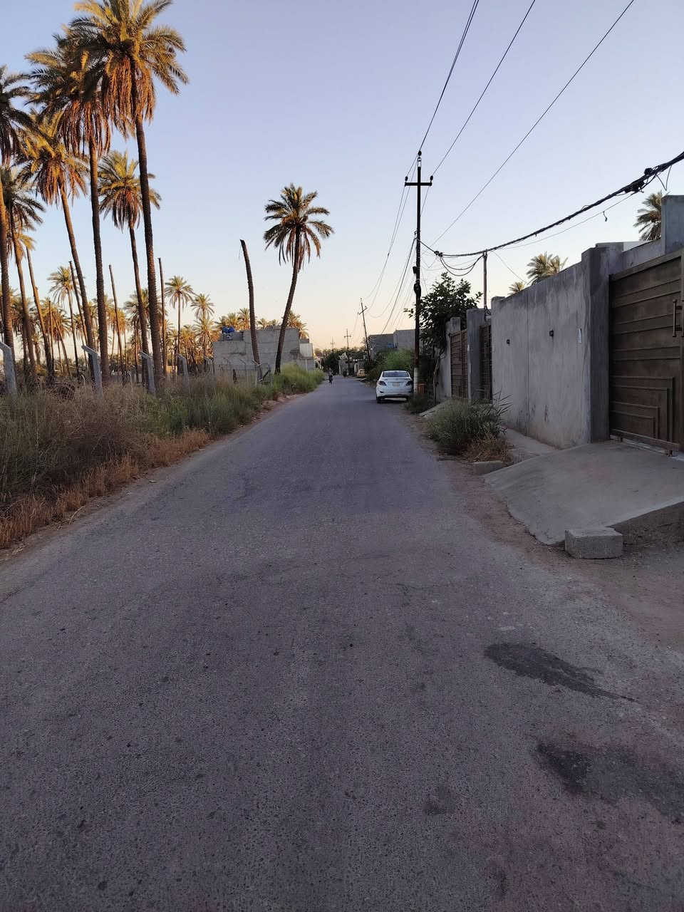 سلام عليكم قطعه طابو صرف سند  ٢٥ شارع البيارق قبل الوفه أب ٥٠ متر عل شارع العام مي وكهرباء قريب مساحه ٦٠٠ متر  نزال ٣٠ وعض ٢٠  سعر ١٦٠   رقم (***********)
