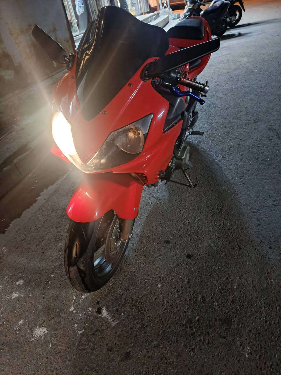 سلام عليكم
هوندا F4i 600
للبيع جديده ومكفوله
بيها تزويد بلادي
قطع مالتها موجود بلادي
يرادلا ترتيب
مابيها نقص
بغداد ‏‪***********‬‏
