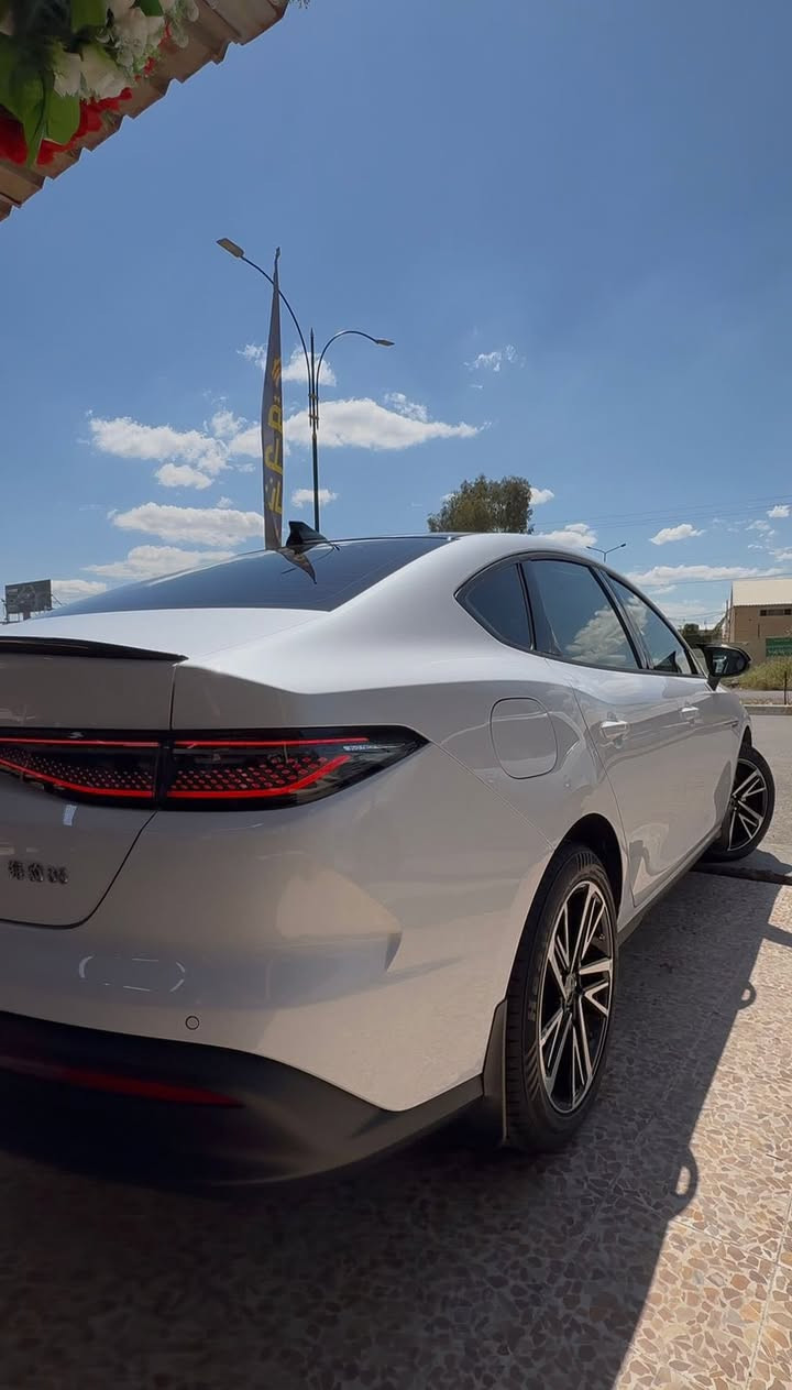 السلام عليكم
Seil 5  2025

السياره ماشيه 

5500 كيلو 

سقف اسود ppf

 رقم اربيل 

السياره كامله مكمله ما بيها اي شي 

السياره سعرها 132$

*********** 

مكان السياره الموصل
