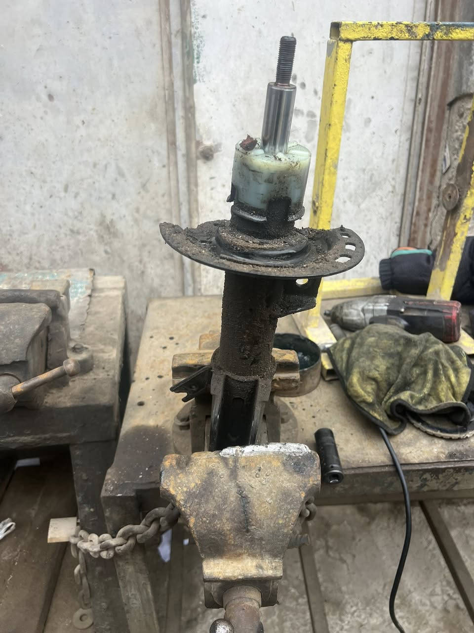 جزء من اعمالي اليوميه فورد فيوجن الصدر امامي خلفي ومن الله التوفيق
***********
