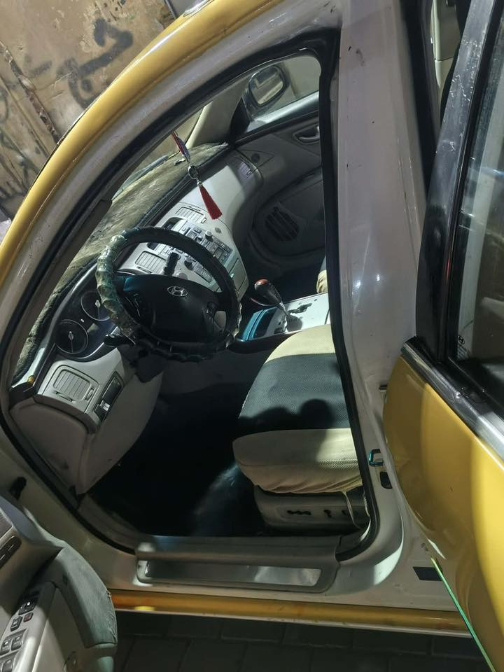 ازيره 2008 مكينه كير مكفول تبريد قطعتين ثلج سنويه ل30 هزه جديده مصفره هيئه وغرامات سياره مال خبزه 
السياره حادثه بجم 
ترهم بيع وترهم مراوس‭0776 599 6341‬
