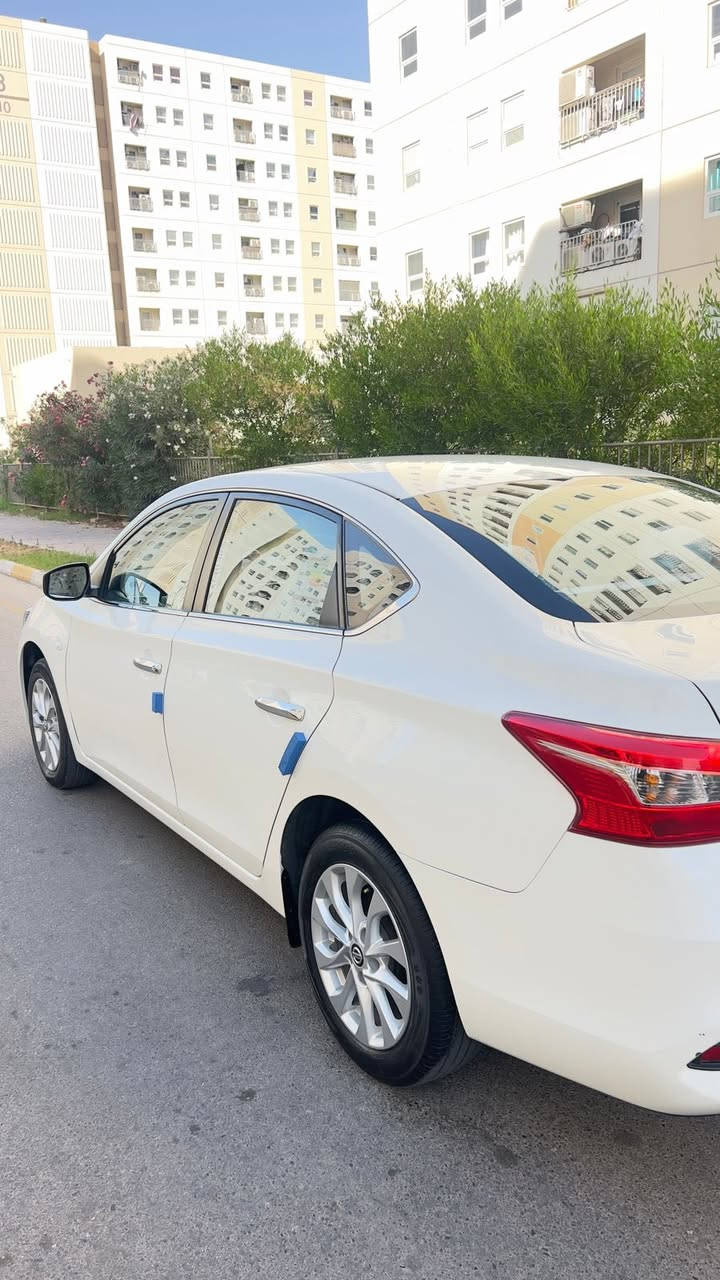 سلام عليكم
نيسان سنتره 
مديل 2025
ماشيه ٤٣الف 
رقم الربيل سنويه باأسمي 
ويل كب 
مكينه 1600
تبريد قطعتين
صنوك كهربائي
شاشه كامره خلفيه اصليه دواره 
 داش كام حاطلها ٣ كامرات    
بيها طخات بسيطه 
مكان بغداد 
السعر ١١٧ ورقه وبيها مجال 
الهاتف ***********

