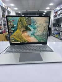 Surface Laptop Go • i5 الجيل العاشر • رام 8GB 256GB SSD