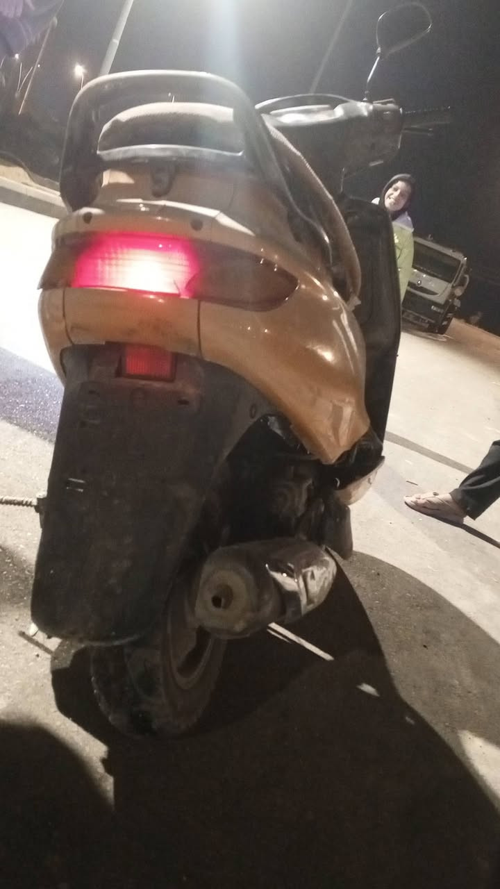 عمي سلام عليكم لبيع دراجه فراشه هندرر واحد وتوكل كهربيات شغلاه ب200وبيها مجال لشراي معتاز كلش وراي ابيع مكاني حي صناعي ناصريه رقمي لستفسار ***********
***********مو شراي لا تعلق
