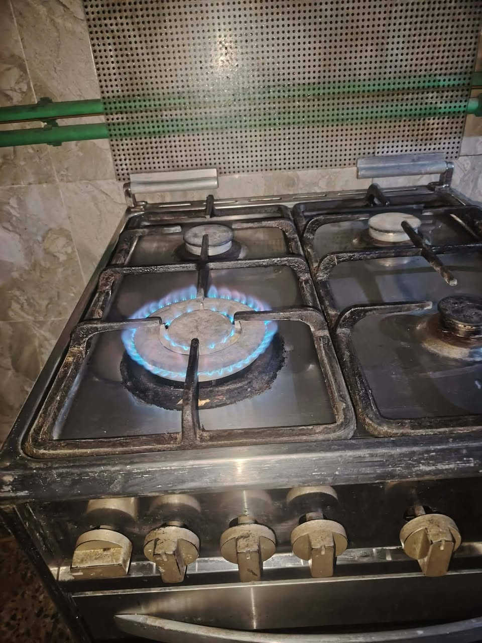 طباخ  ايطالي 4 عيون شغال مبي اي ضرر الفرن مالته فوول يحتاجله تضيف فقط  ماخذته 270 أريده ب150 وبي مجال بسيط لشراي مكانه العبيدي شهداء الثالثه قرب مدرسه ابن خالدون


**إذا كنت صاحب هذا الإعلان وتريد حذفه لأي سبب، رجاءا أرسل رسالة إلى الدعم الفني**