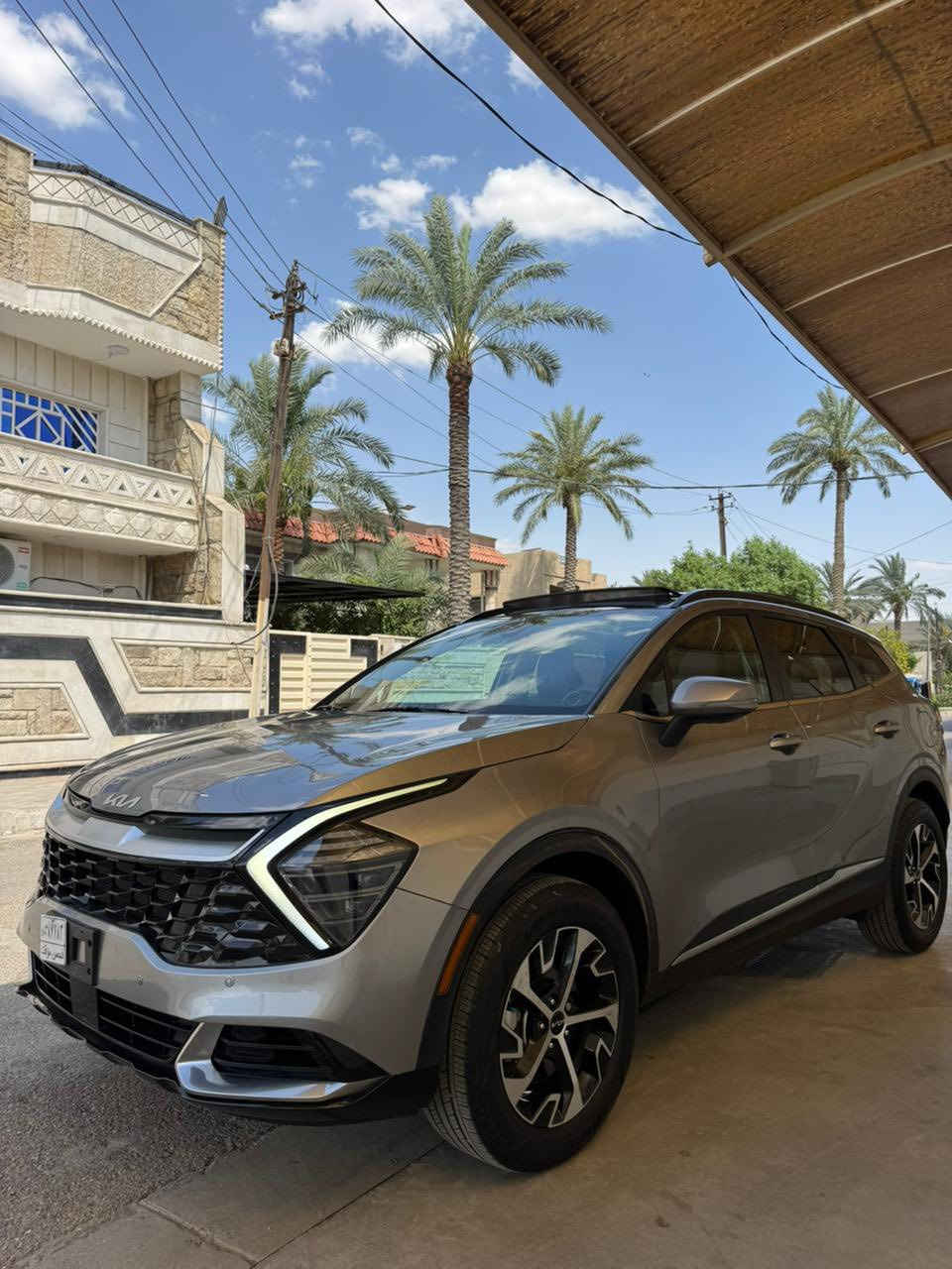 السلام عليكم
Kia Sportage 2024 

صور الحادث داخل المنشور 

بدون رقم السياره 

ماشيه 22000 كيلو متر 

* محرك 2.5 لتر 4 سلندر GDI

* نظام دفع رباعي AWD 

* Apple CarPlay و Android Auto

* تشغيل بصمة

* كاميرا خلفية

* شاحن لاسلكي

مقاعد كهرباء 

تدفئة مقاعد وستيرن 

* فتحة بانوراما 

* رادار أمامي

* المحافظة على المسار

* تحذير النقطة العمياء

* مثبت سرعة ذكي 

*  السعر 177

عنوان السياره بغداد 

***********

