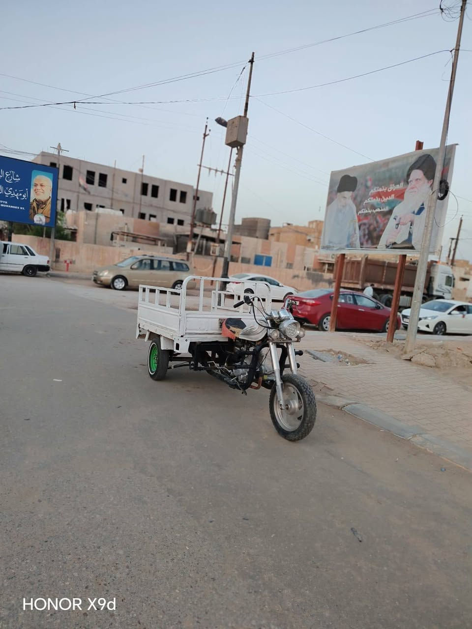 سلام عليكم للبيع   موديل9 رقم اسود  ول باقي كله جديد محرك 25 تايرات خطه اكسن بلادي خفيف غراض كامله كلشي ماعوزه  مكاني  الحمزة الشرقي ***********
