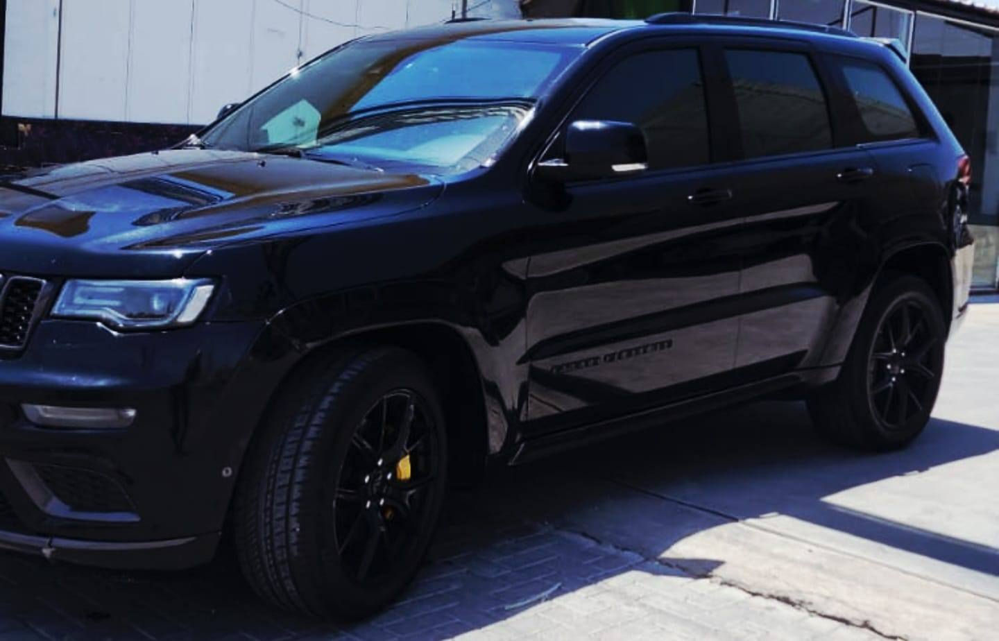 سلام عليكم
جيب كراند  شيروكي لمتدد موديل 2020 S خليجي وكالة ليث العبيدي ماشيه 97mi فور ويل  ومودات قياده  
فول مواصفات   كشنات خزن و كهرباء وستيرن كهرباء وجنطه كهرباء وحساسات امامي خلفي السياره مري شفط قلاب ويالبك  وهيتر ورادر نقط عمياء   ورادر امامي خلفي اوتو ستوب واوتو ستارت   بانوراما السياره
داخل لونين  وعليه تنته روز وعليه زنون عدسات 
مغلف الدعاميه ppf عليها ادامه كير ومحرك وغرفة احتراق وفيت بم اصلي   حداديه كلها لوك جديد   كيرمحرك شركه  مبرمجه وافتح فصله وتشتغل على البانزين العادي
سعر 31الف وبيها مجال
 ***********
