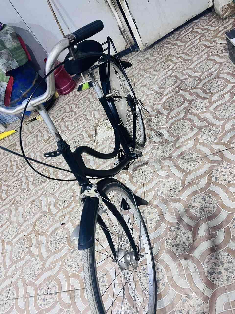 باسكل للبيع
موزه مصبوغ 
قيم واخذ!!
مكاني بعقوبه!
***********
