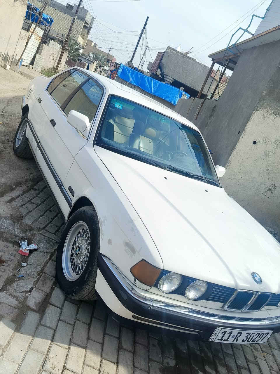 سلام عليكم 
بي ام 735  رقم بغداد تحويل
كير مكينه تبريد تخم تاير كفاله 
صدر نص عمر صبغ عام جماليه بدون ضربه فول مواصفات
بيع او مراوس حسب قناعه 
مكاني بغداد مجمع بسمايه
*********** واتساب او تصال
