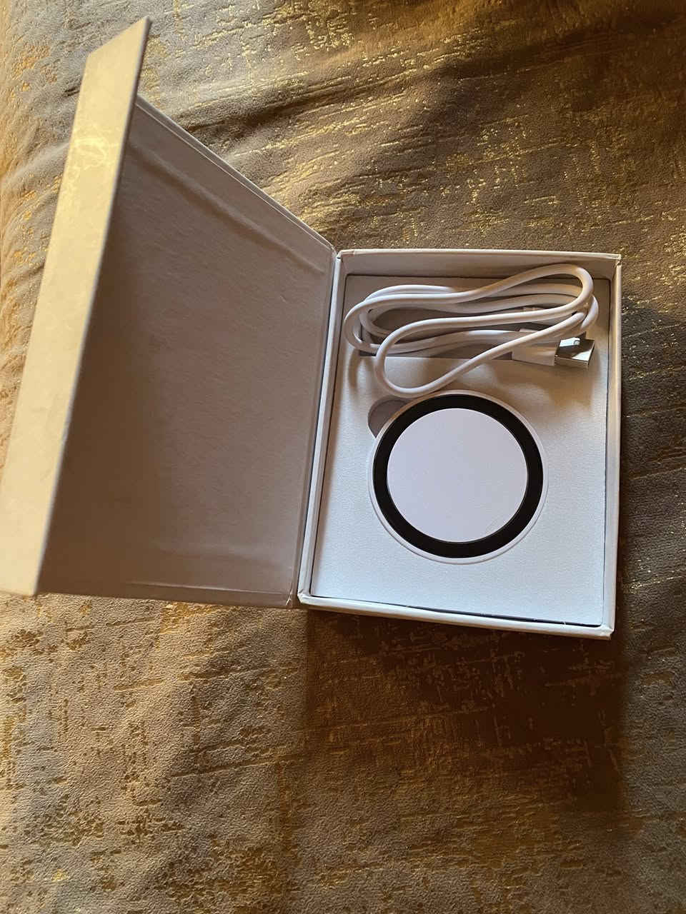 مرحبا مكلفه بالنشر اغراض للبيع


**إذا كنت صاحب هذا الإعلان وتريد حذفه لأي سبب، رجاءا أرسل رسالة إلى الدعم الفني**