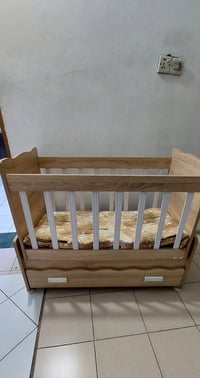 سرير اطفال • كاروك اطفال • سرير هزاز • سرير خشب • منام اطفال • سرير اط...