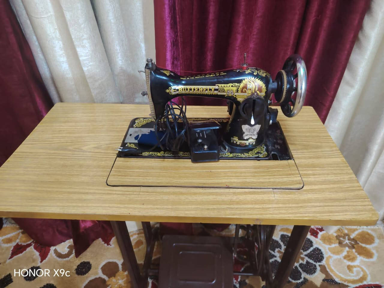 ام الفراشه الاصليه الموديل القديم جداااااا
شرط الفحص والشغل 
مكينه جدااا نظيفه 
تخيط كافه انواع الاقمشه


**إذا كنت صاحب هذا الإعلان وتريد حذفه لأي سبب، رجاءا أرسل رسالة إلى الدعم الفني**