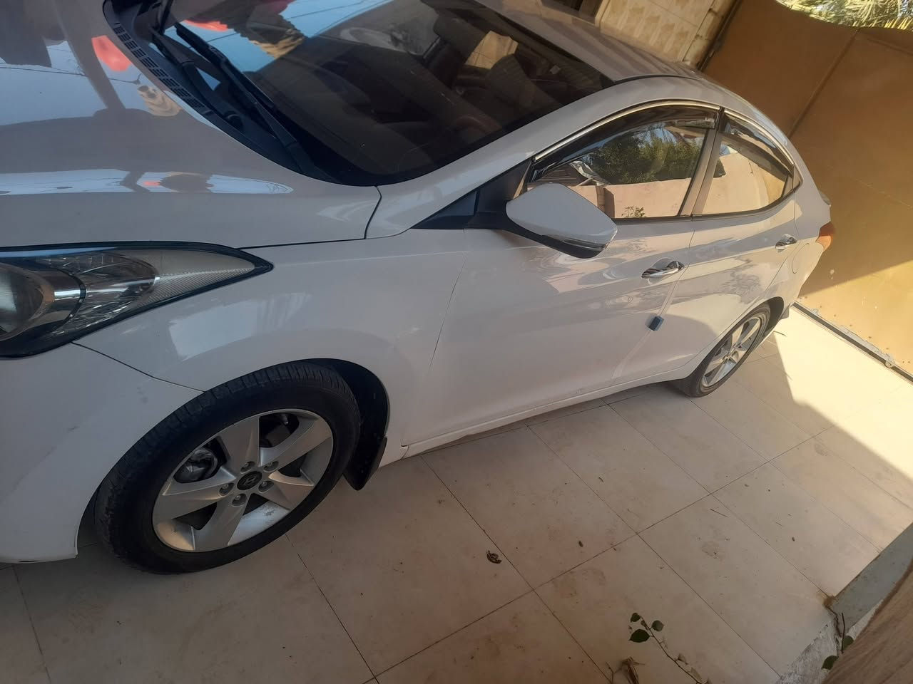 للبيع الانتره موديل ٢٠١٤ محرك ١٨٠٠ رقم اربيل فقط تبديل باب استفسار اتصال على رقم *********** مكان كربلاء طوريج
