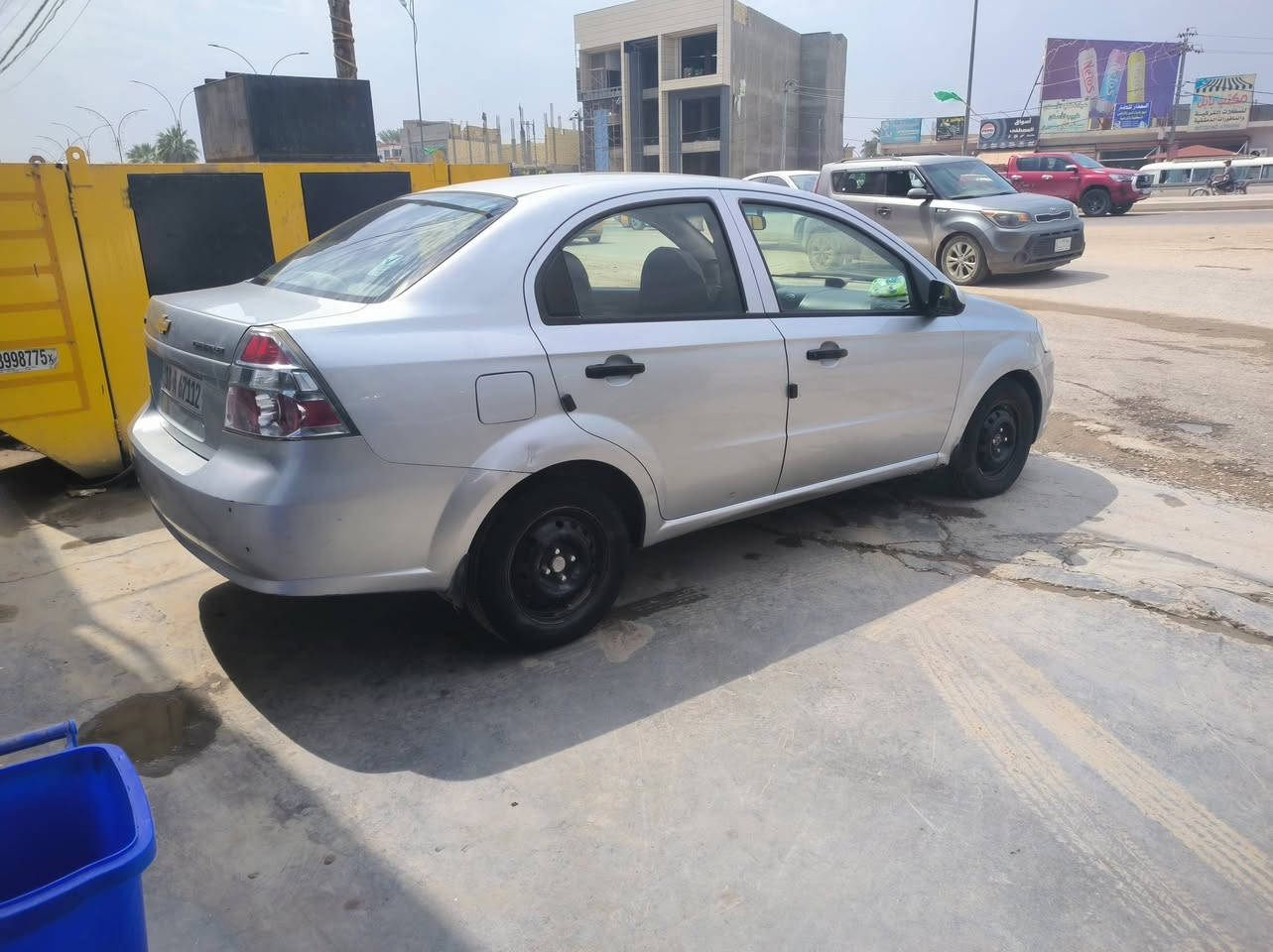 السلام عليكم افيو 2013سياره جاهزه من كل النواحي مكان السياره بابل قرب جسر بته السعر 76$وبيه مجال الاتصال ***********
