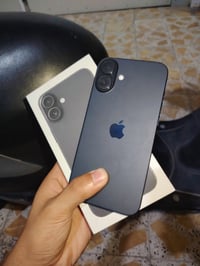 آيفون 16 بلص • اسود • ١٢٨